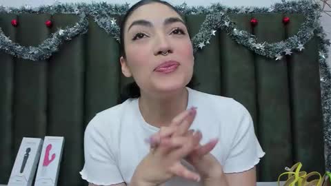 Thaily online show from December 20, 8:27 pm