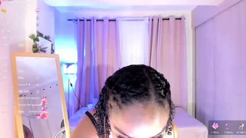 Snapshot of thais_dreams chatting on March 11, 12:17 pm Thais online show from March 11, 12:17 pm