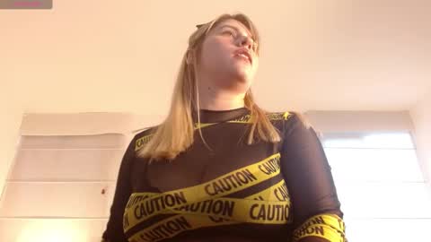 Snapshot of thamarajane1 chatting on January 17, 10:12 pm online show from January 17, 10:12 pm