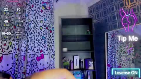 Snapshot of thania_777 chatting on October 28, 4:57 am Thania online show from October 28, 4:57 am