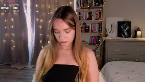 Alice online show from April 9, 12:33 pm