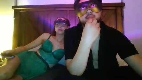 thattxcouple online show from March 4, 5:15 am