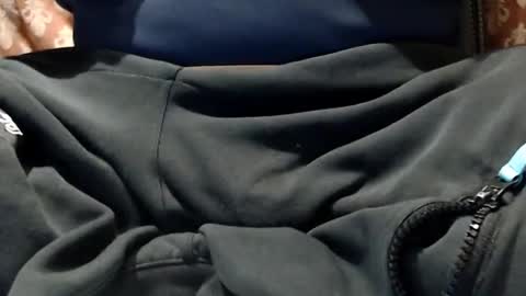 Snapshot of the1pocketrocket chatting on December 15, 10:47 pm the1pocketrocket online show from December 15, 10:47 pm