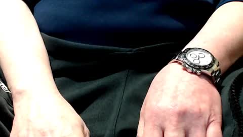 Snapshot of the1pocketrocket chatting on January 5, 8:10 pm the1pocketrocket online show from January 5, 8:10 pm