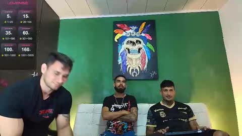 SCOTT  THEO  KAMERON  GENDERSON online show from February 4, 8:35 pm