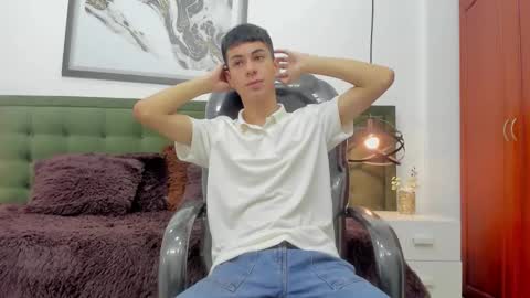   T H E    M A R K   K I N G online show from December 22, 5:20 pm