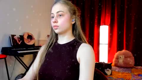 Ally    STREAMING ON TWITCH NOW Check my Twitter for updates online show from December 22, 10:11 am