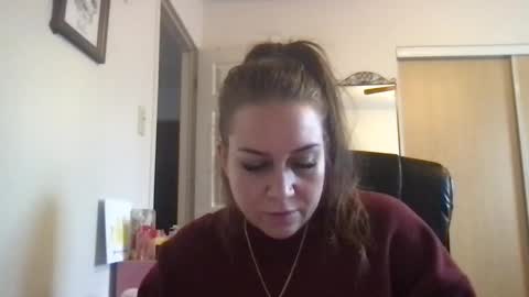 Snapshot of thedevinemilf chatting on September 23, 3:39 pm Masked Milf Christina online show from September 23, 3:39 pm