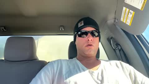 Carter Bates online show from March 11, 8:20 pm