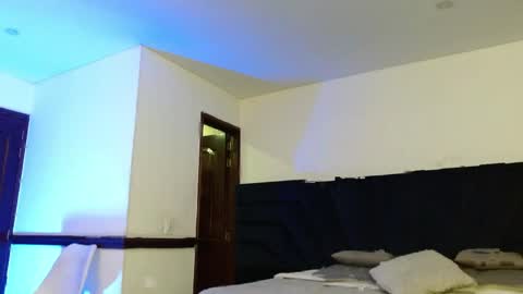 Peyton online show from April 6, 3:59 am