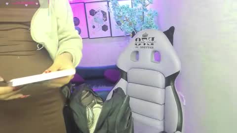 Theia  online show from January 12, 12:23 pm