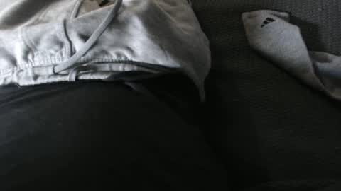 Liam online show from December 8, 6:06 pm