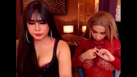 Paula online show from May 12, 7:45 pm