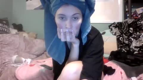 Little Bambii online show from December 15, 10:26 pm