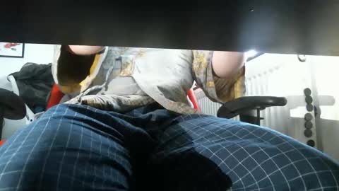 thelittleteaser online show from April 20, 2:42 pm