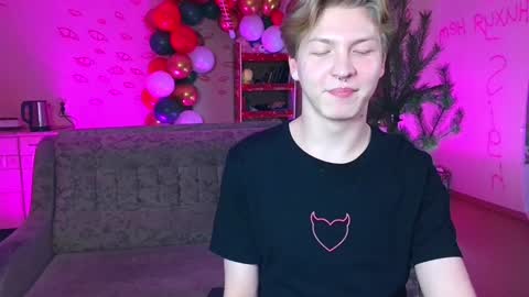 Sever online show from January 4, 7:55 pm