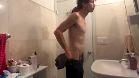 Snapshot of theonlyboi43ver chatting on January 1, 5:54 am theonlyboi43ver online show from January 1, 5:54 am