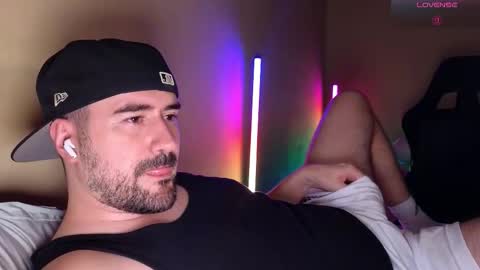 Theo Ravi online show from March 31, 3:40 am