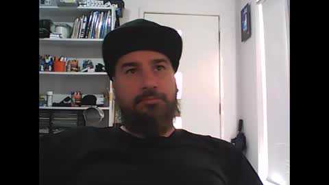 Snapshot of theozbeardguy chatting on March 11, 11:37 pm aussiebeard online show from March 11, 11:37 pm