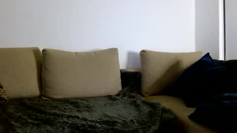 Yoshi online show from February 20, 12:19 am