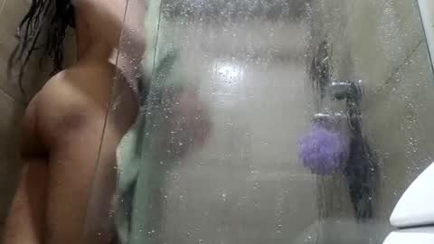 theresa__turner1 online show from December 13, 8:14 pm