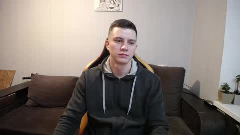 Nick   online show from November 7, 6:54 pm