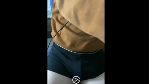 Snapshot of theroxxor chatting on November 1, 11:53 am theroxxor online show from November 1, 11:53 am