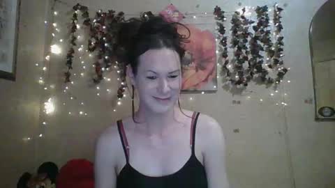 sillymillie0 online show from May 17, 11:25 pm