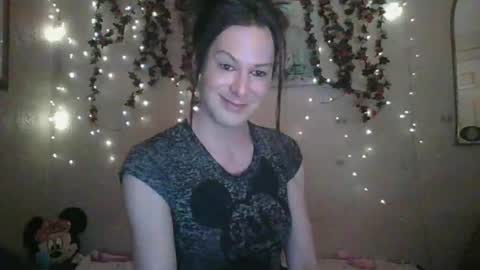 sillymillie0 online show from February 18, 3:53 am