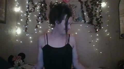 sillymillie0 online show from February 3, 11:15 pm