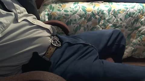 Snapshot of thetnguy chatting on December 1, 5:26 pm thetnguy online show from December 1, 5:26 pm