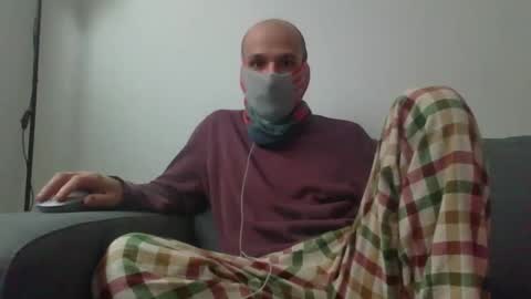 Scarf guy online show from February 18, 8:36 am