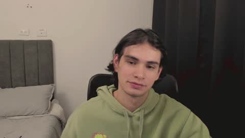 thiaan__ online show from December 24, 2:21 am