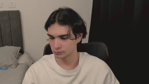 thiaan__ online show from January 2, 11:16 pm