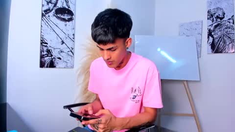 Snapshot of thiago_hard chatting on September 17, 2:04 am Thiago online show from September 17, 2:04 am