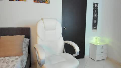 Manuel online show from February 24, 12:24 am