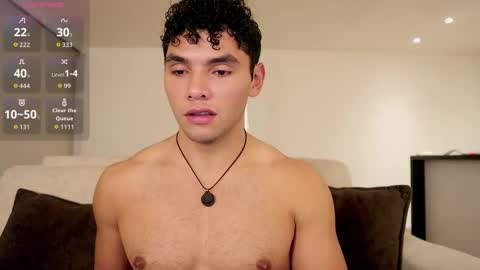 Just Thiago  online show from March 9, 2:05 am