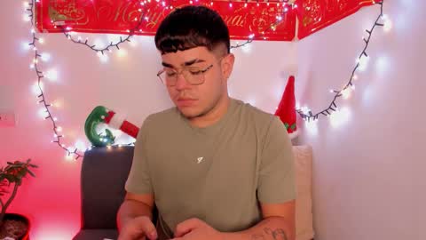 thiago_occonor online show from November 25, 3:05 am