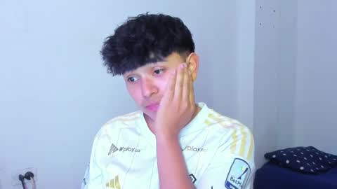 Thiago online show from February 7, 4:32 pm