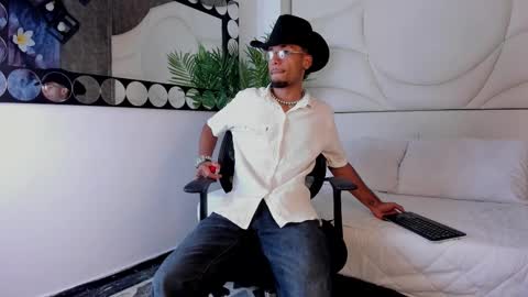 Snapshot of thiagoferreti_ chatting on October 7, 3:46 am ThiagoFerreti online show from October 7, 3:46 am