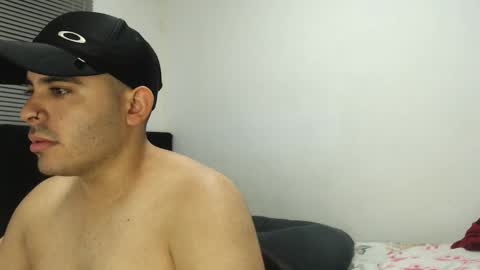 Thiago online show from January 8, 11:32 pm