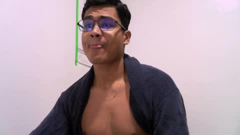 thiagovega_ online show from May 19, 6:31 am