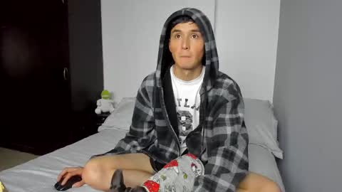 Snapshot of thiagowells_ chatting on October 14, 7:39 pm Thiago Wells online show from October 14, 7:39 pm