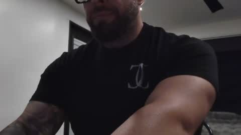 thiccbull12 online show from August 9, 4:07 am