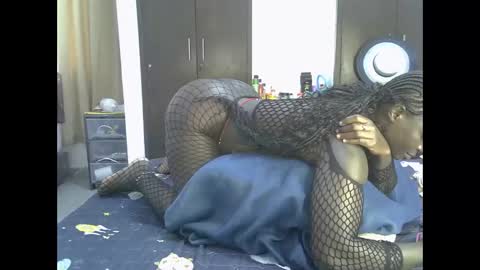 Snapshot of thickassvillageebony chatting on September 20, 9:34 am thickassvillageebony online show from September 20, 9:34 am