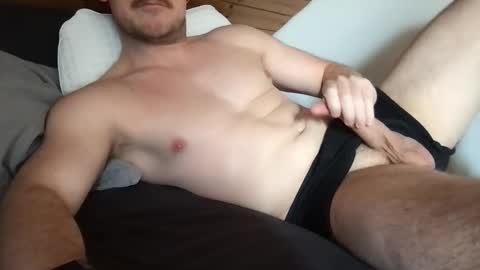 thierrinho8148 online show from March 2, 11:28 am