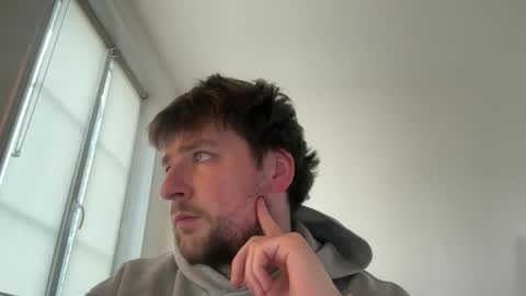 thierrylumiere online show from February 15, 11:53 am