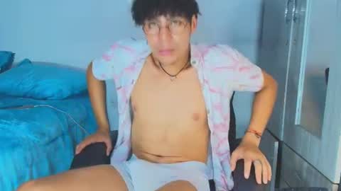 Thiago Saenzz online show from July 8, 10:57 pm