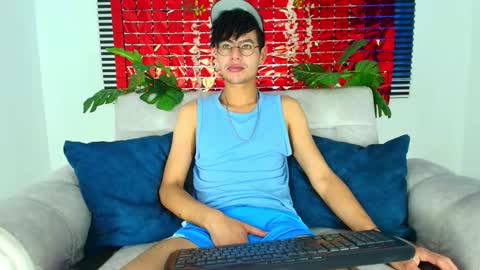 Thiago Saenzz online show from February 20, 3:03 pm