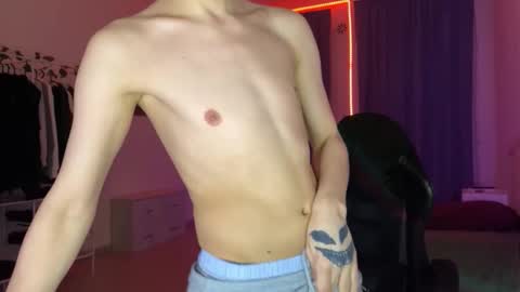 Thomas Hill online show from February 28, 10:03 pm